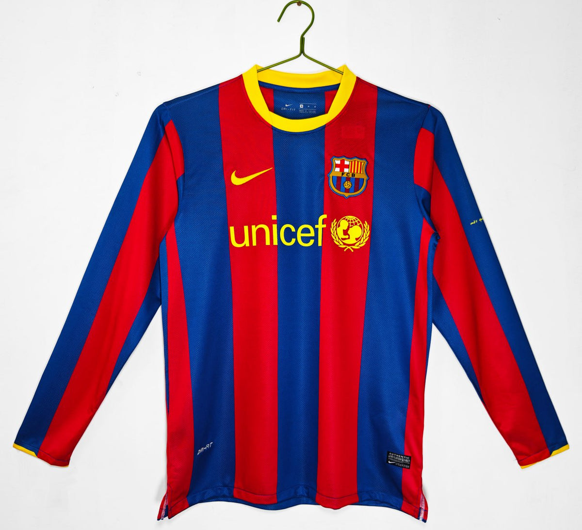 PREMIUM QUALITY PRINTED FOOTBALL RETRO JERSEY