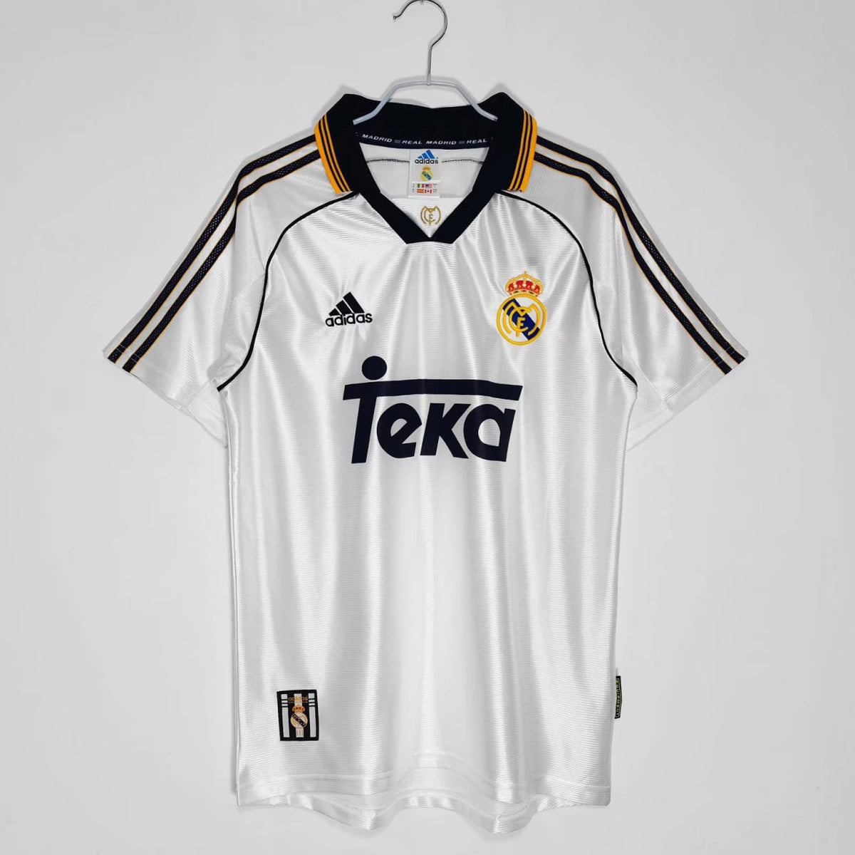 PREMIUM QUALITY PRINTED FOOTBALL RETRO JERSEY
